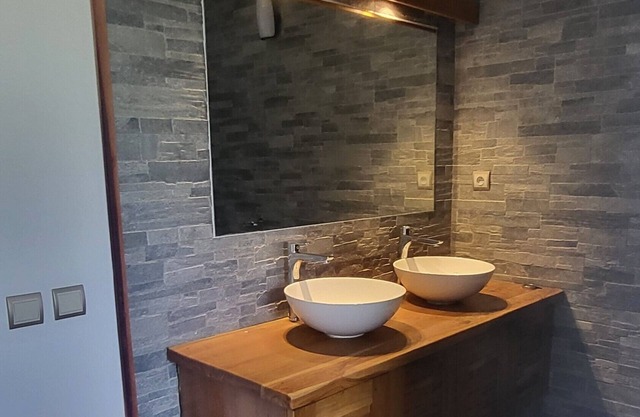 RESIDNZE SUISSE Three fully-equipped apartments in a quiet location