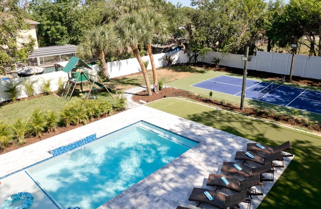 Resort Home Near Beach + Pool + Golf + Pickleball