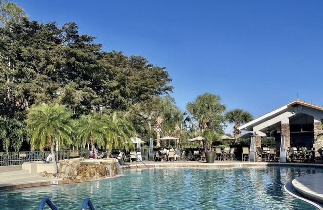 Resort Living in Heritage Palms!