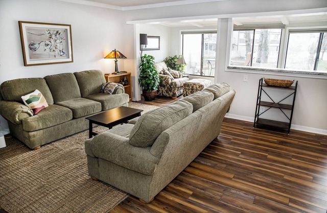 🌄Resort Vacations at Fairfield Glade TN Beautifully Decorated Condo Lakefront