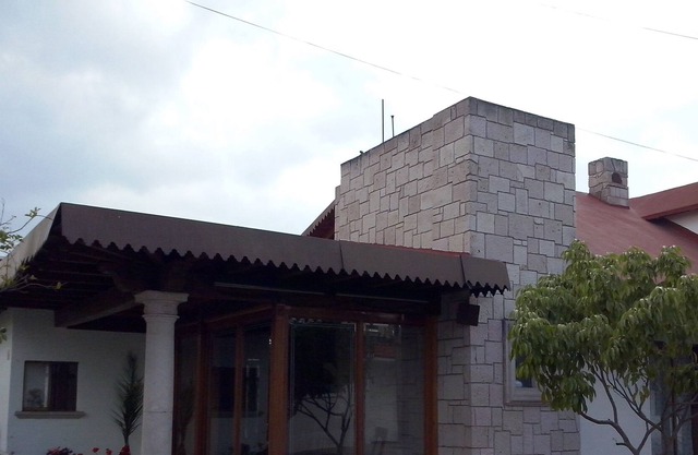 Rest house, vacation, business, luxury finishes, wood, security, peace