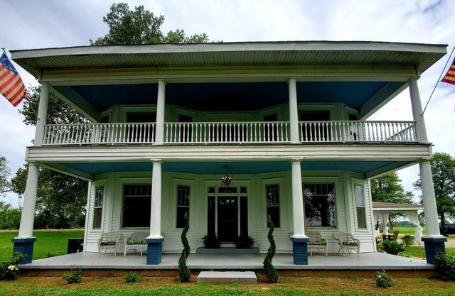 RESTORED AND UPDATED HISTORIC HOME