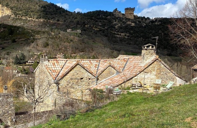 Restored farmhouse ideal for relaxation and nature activities