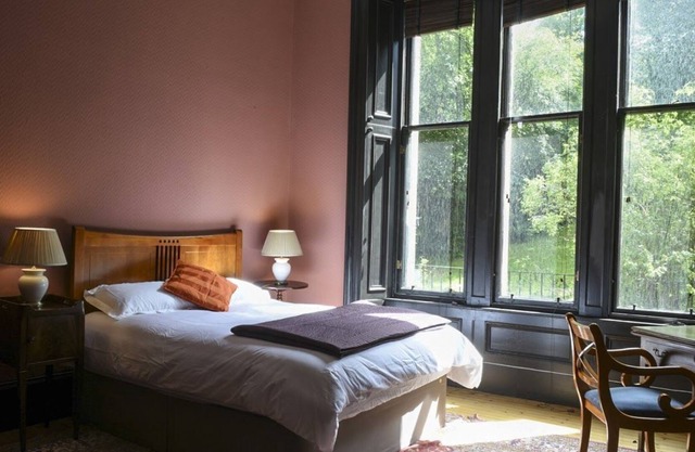 Restored Victorian Townhouse in Glasgow's characterful West End