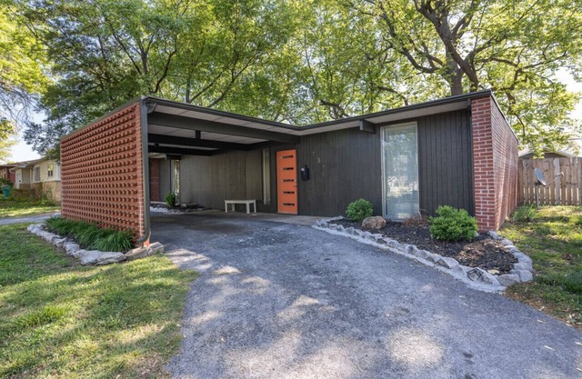 Retro Vibes | Mid-Century Gem in Springfield