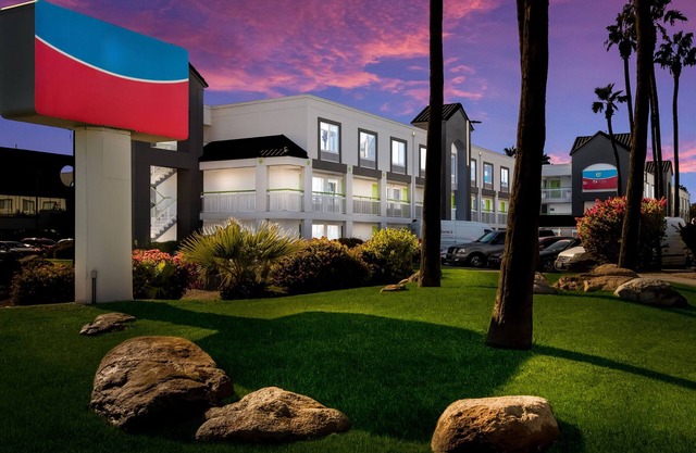 Revival Scottsdale Studios