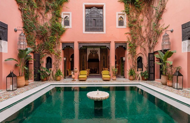 Riad Marta, swimming pool, terrace and staff