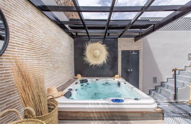 Riad Princesses des Sables-jaccuzzi&spa-breakfast