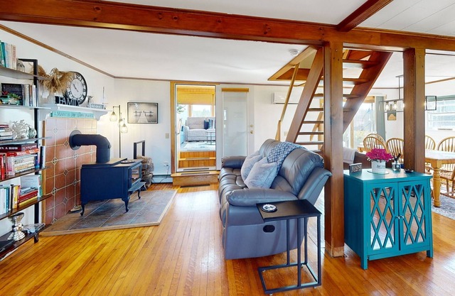Richard's Place | Dog-friendly home in Winter Harbor with garden - walk to town