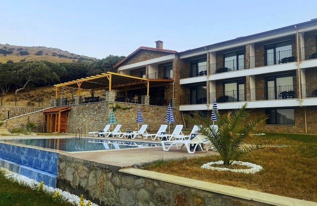 Rigani Gökçeada (+14)