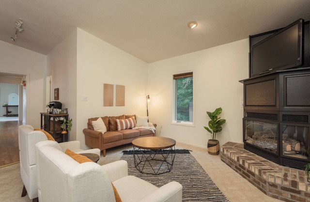 Right near the lake! Single-level home with backyard relaxation, pet-friendly!