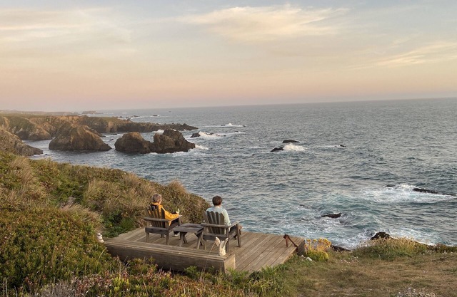 RIGHT ON THE OCEAN BLUFF with Romance and Luxury: When ONLY THE BEST Will Do.