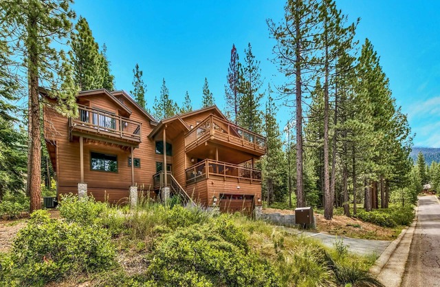 Rimrock Mansion 6BR, 4BA