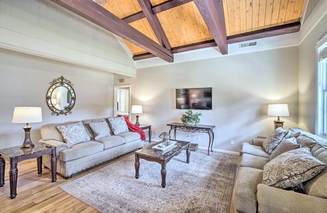 Rising Fawn Home about 1 Mi to Cloudland Canyon!