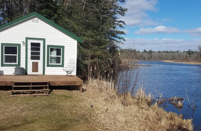 River Cabin on the Pine River- Adult only
