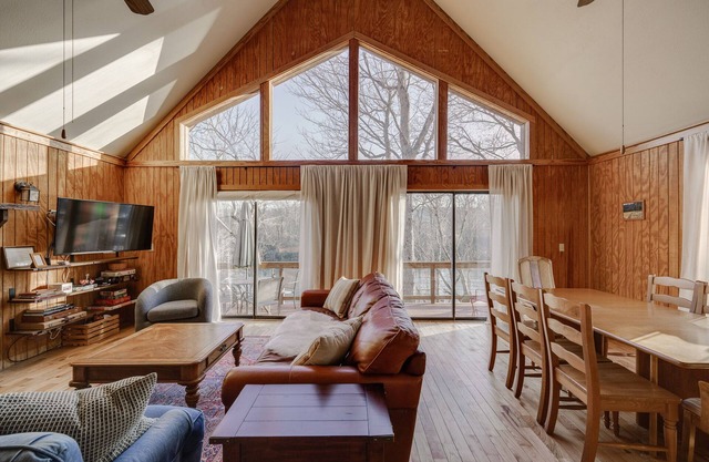 River front house for ten