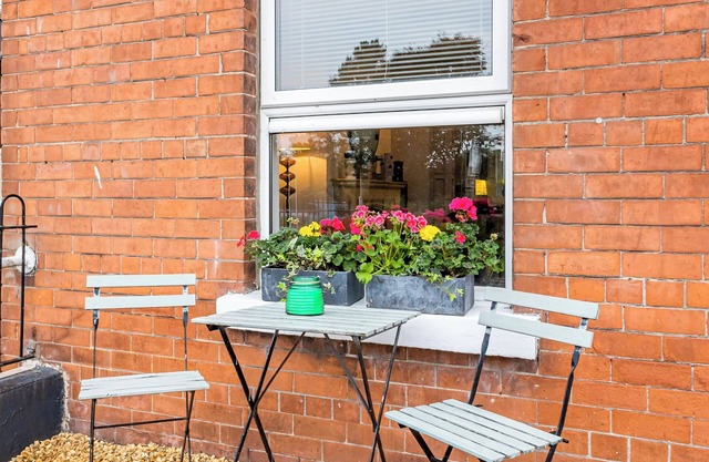 River View Terrace - charming home with river views - availability for The Open