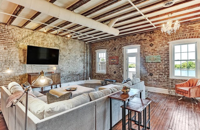 River Views, Private Balcony, Heated Pool Access