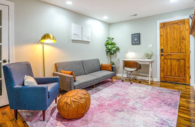 Riverbend Condo B - Private and sleeps 4