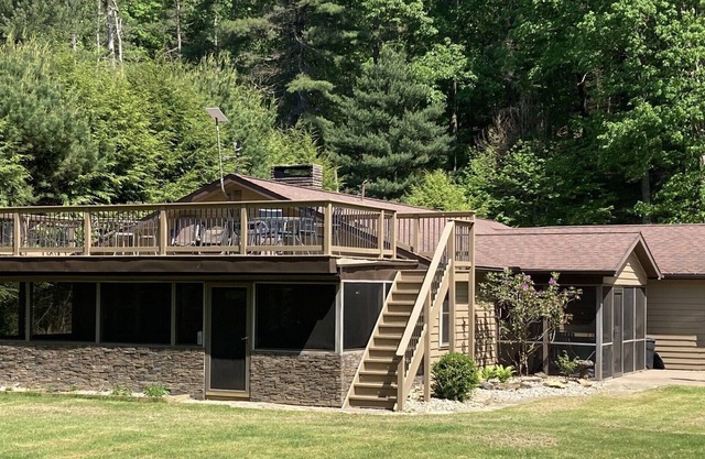 Riverfront Cabin On The Clarion River. Just Upstream From Cook Forest State Park