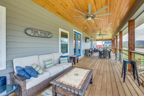 Riverfront Caddo Shack Home with Views and Fire Pit