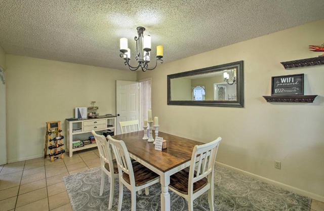 Riverfront Home with Kayaks and Lake Hamilton Access!