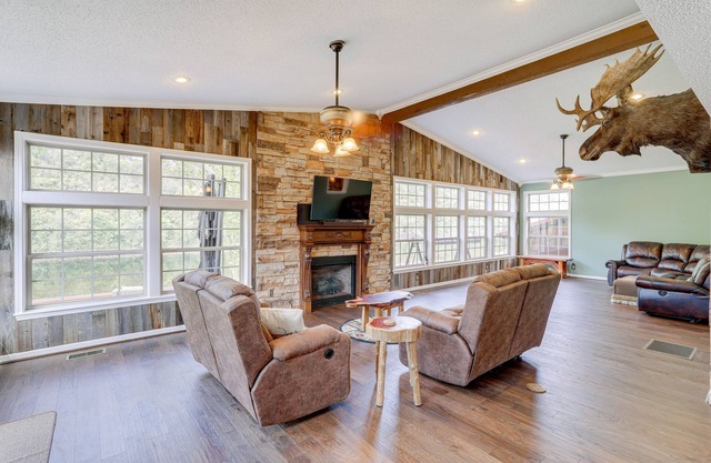 Rivers Edge retreat is an entire home located on the shore of the White River