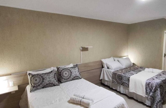 RiverSide Flat 102 – Settle in with charm near the waterfront