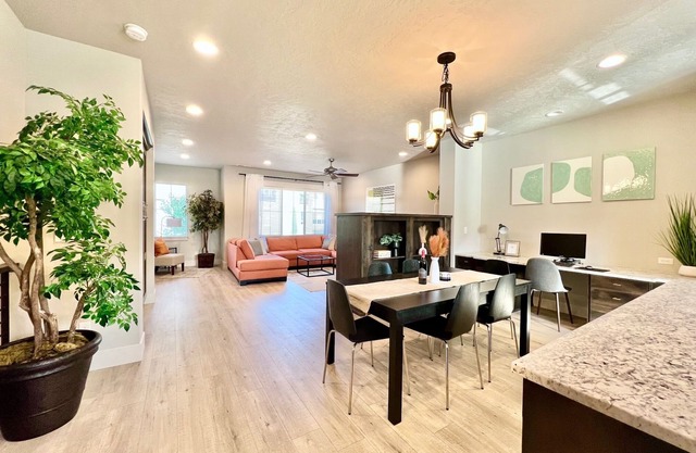 Riverside Retreat - Luxury Living Steps From the Pool, Boise River & Greenbelt