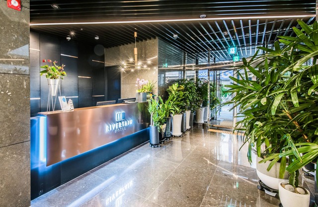 Rivertain Hotel