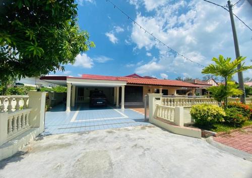 Robina Homestay