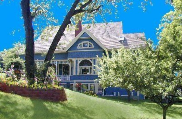 Robins Nest Bed & Breakfast