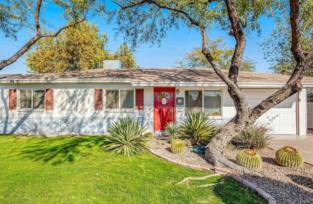 Rock 'n roll-themed home with great yard & patio - walk to Old Town Scottsdale
