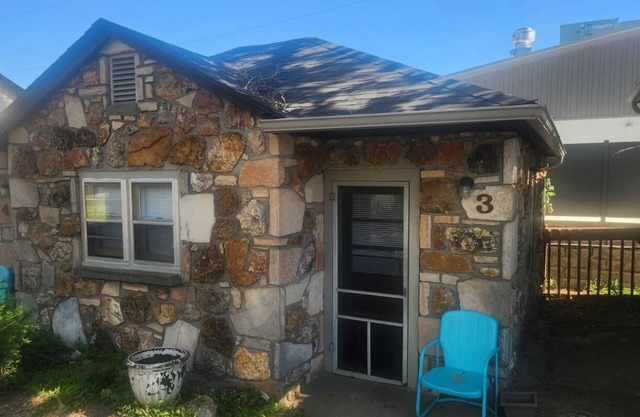 Rockwood Resort Motel