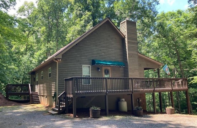 Rocky Road Hideaway. close to Helen and Dahlonega