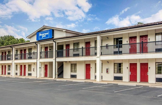 Rodeway Inn La Grange East