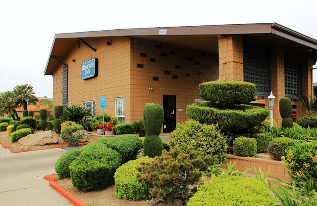 Rodeway Inn Near University-Gateway to Yosemite