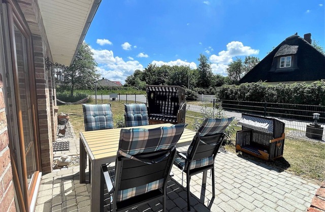 Rollstuhlgeeignete Haushälfte mit Kamin und Strandkorb - Sehr Hundefreundlich