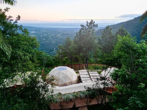 Romantic Glamping Dome with Epic Mountain Views
