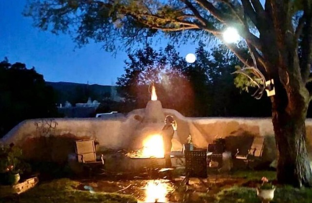 Romantic Ranchos De Taos