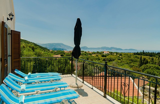 Romantic Sea and Sunset View House