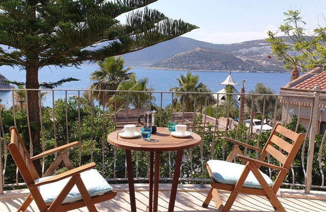 Romantic Stone Villa With Private Pool Just 100m From The Beach