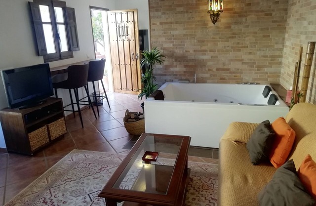 ROMANTIC STUDIO IN BEAUTIFUL RIVER VILLA NEAR THE SEA