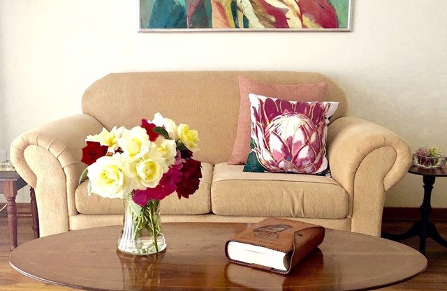 Rondeletia Cottage Guesthouse ♛ Premium Self-catering (incl. breakfast basket)