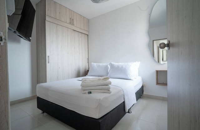 Roof top 7 Cielos Confortable apt/Excellent location/Pool/Gym/Wi - Fi Fast