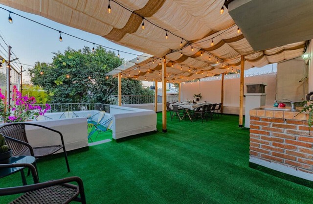 Rooftop Oasis Dining, Steps to Polanco Gems