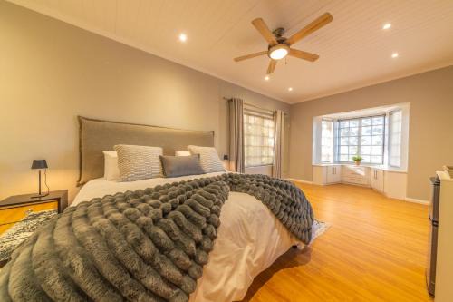 Room 1 - LEO Sky Guest House