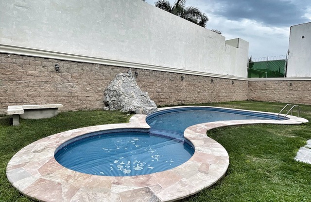 Room-17, Suite for two People