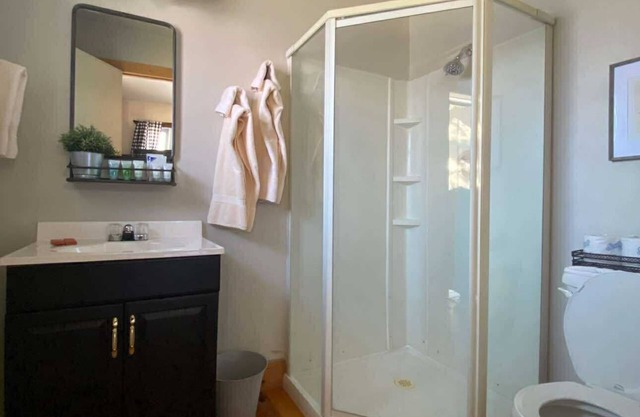 Room 9: Fisherman's Bunk - 15 minutes from Red River/Angel Fire