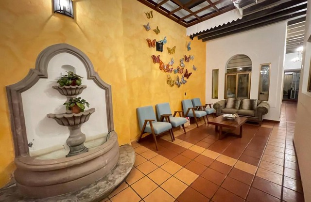 Room in Guest room - Nice room in the center of Morelia, Casa Corregidora I